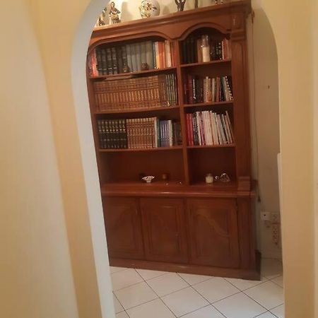 Classical Apartment At Lycabetus Hill Atenas Exterior foto